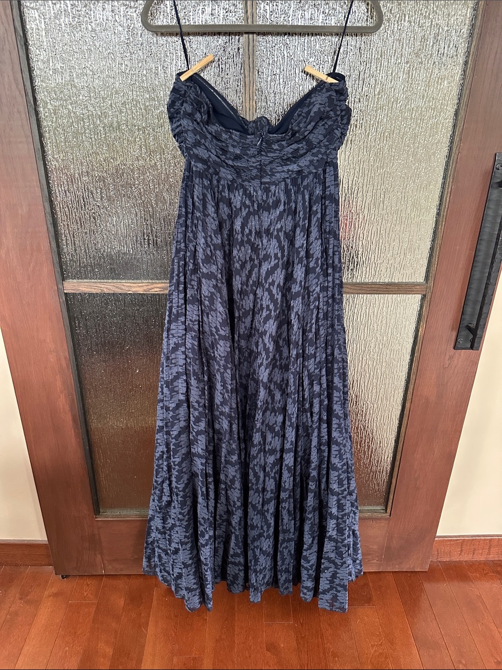 Alexis Elea Gown Strapless Twist-Front Lace Maxi Dress in blue size large. - Picture 11 of 13